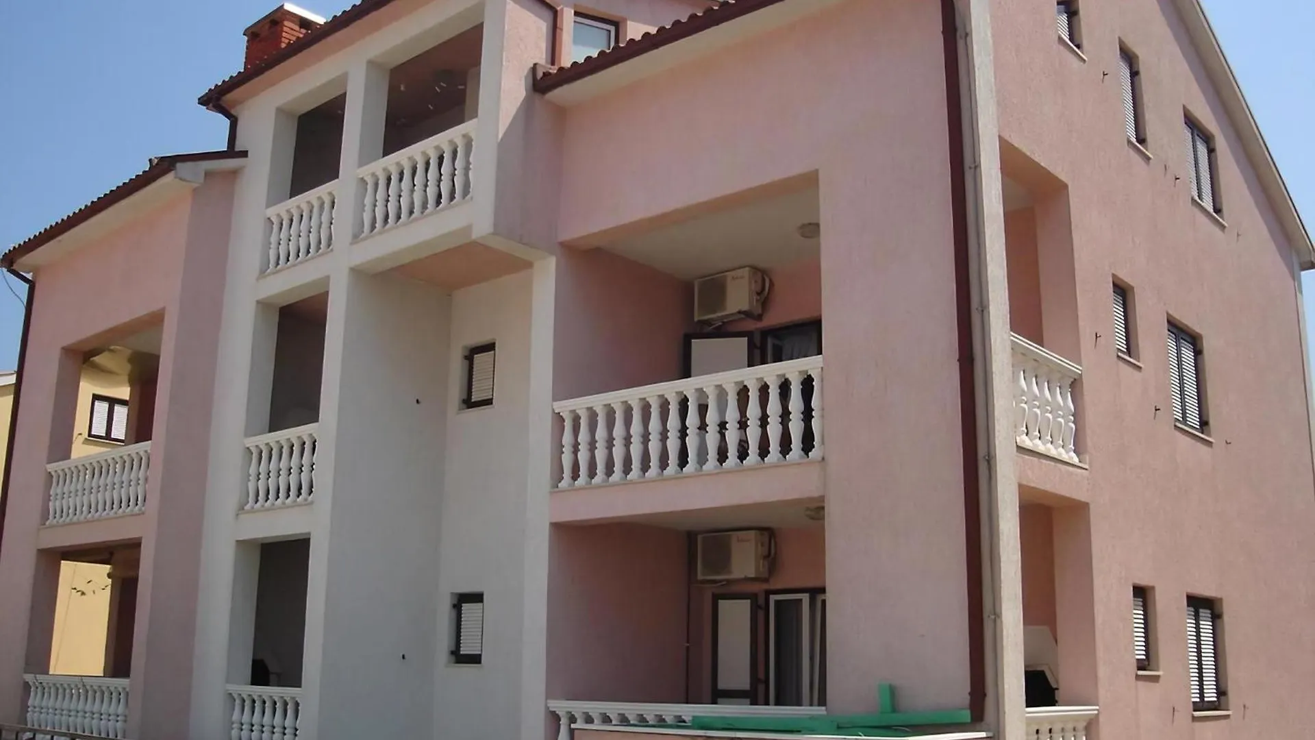 Appartement Mit Terrasse Malinska Croatia